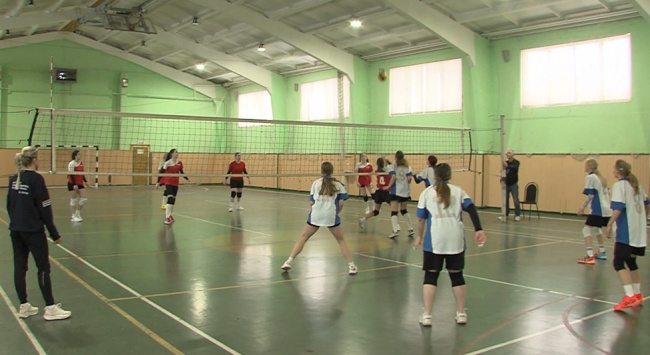 Луховичанки боролись за победу