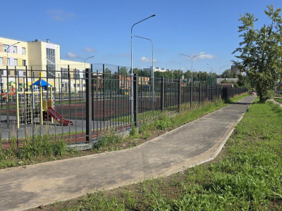 В Коломне на улице Ленина закатали в асфальт стихийную народную тропу