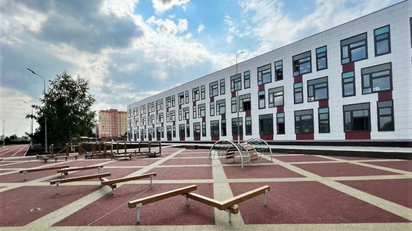 Строительство начальной школы в Луховицах подходит к концу