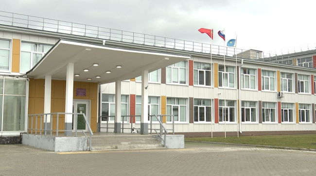 Школа №3 в Озёрах отметила юбилей