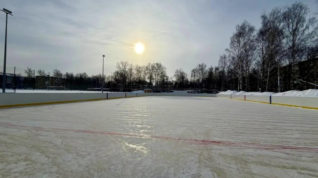 В Лопатинском микрорайоне Воскресенска готовится к открытию новая ледовая арена
