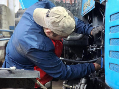 В Луховицах аграрии готовят технику к новому сезону