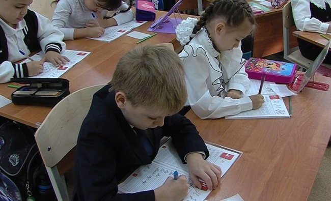 Родители будущих первоклашек уже готовятся к важному этапу