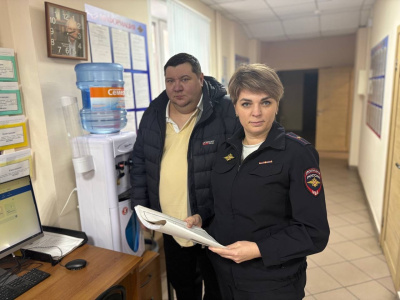 В Коломне сотрудники Госавтоинспекции провели акцию «Госуслуги – это просто»