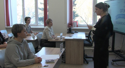 Родители в Луховицах сдают ОГЭ