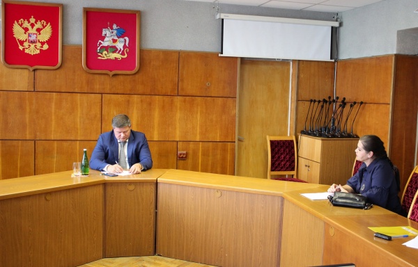 Глава городского округа Денис Лебедев провел прием населения