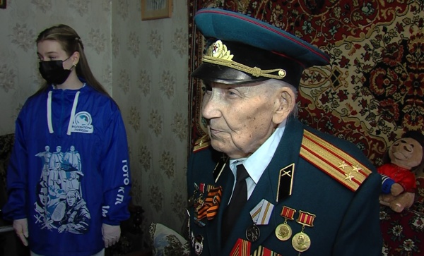 Ветеранов поздравляют в канун Дня Победы