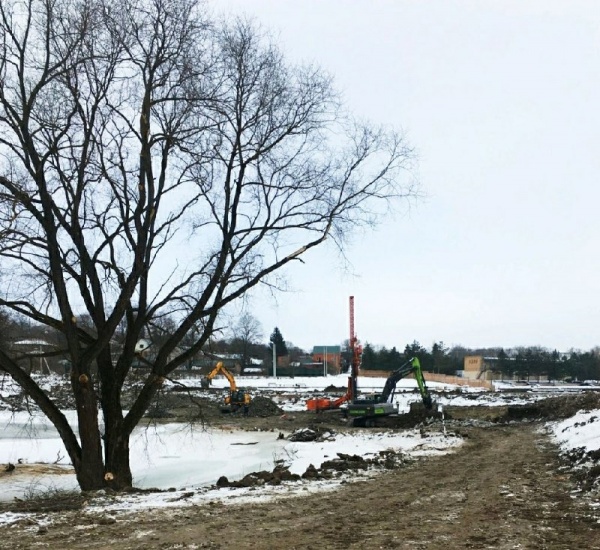 Продолжается капитальный ремонт плотины в Зарайске