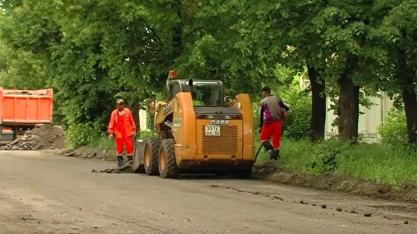 В округе началась реализация программы ремонта автомобильных дорог
