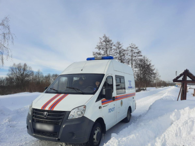 Пожарные Егорьевска помогли транспортировать тяжелобольного мужчину в больницу