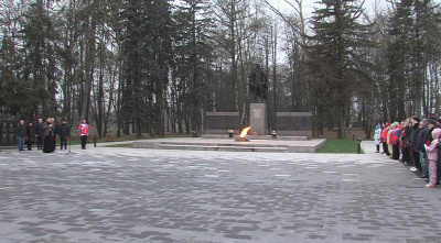 Мемориалы, на которых не выбито имён