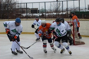 В Нижнем Хорошово состоялся турнир памяти ветеранов хоккея