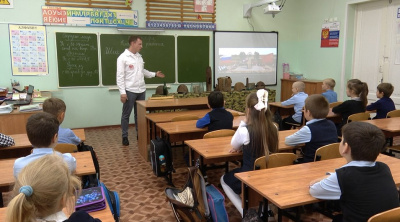 Педагог Иван Варлыгин стал одним из лучших на конкурсе наставников