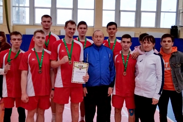 Волейболисты ГСГУ завоевали бронзу