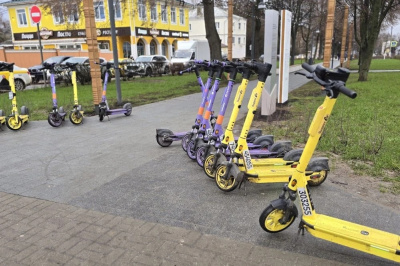 Коломенцы могут пройти опрос об электросамокатах
