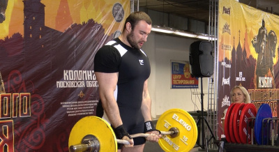 Конькобежный центр &quot;Коломна&quot; стал центром притяжения для настоящих богатырей