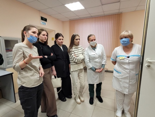 Будущие медсёстры присматриваются к Коломенской больнице