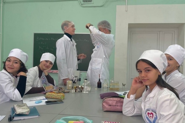 В гимназии №9 состоится презентация действующего проекта "Медицинская школа"