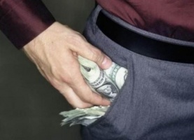 В Коломне задержан мужчина за кражу денег из дамской сумочки