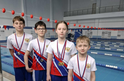 Озерчане приняли участие в первенстве по плаванию