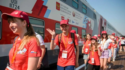 Коломенский локомотив возглавил "Поезд Памяти"
