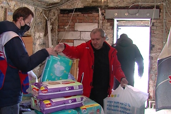 По всей стране проводится сбор гуманитарной помощи жителям Донецкой и Луганской народных республик