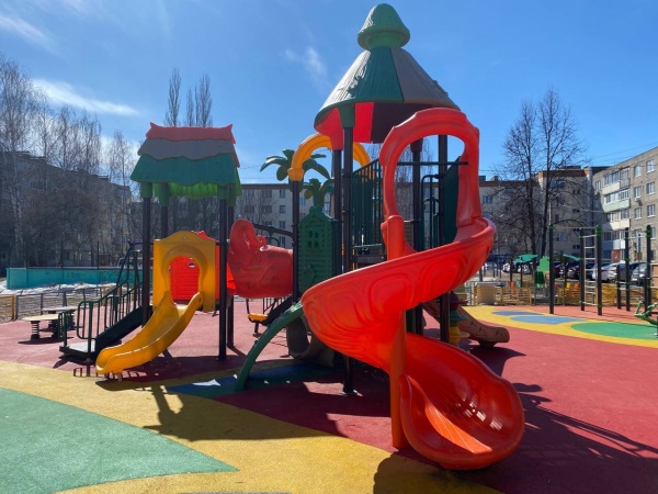 В Луховицах установят две губернаторские детские площадки