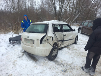 Женщина госпитализирована после столкновения автомобилей в Луховицах