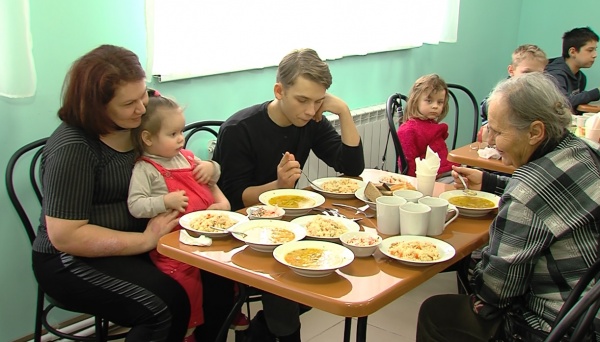 Жители ДНР разместились в детском оздоровительном лагере нашего округа
