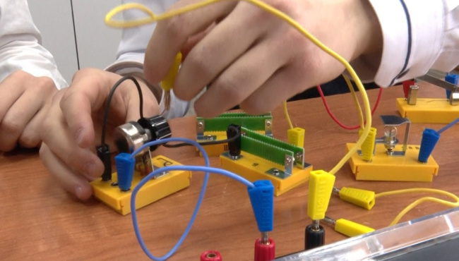 В гимназии №9 появилась новая лаборатория