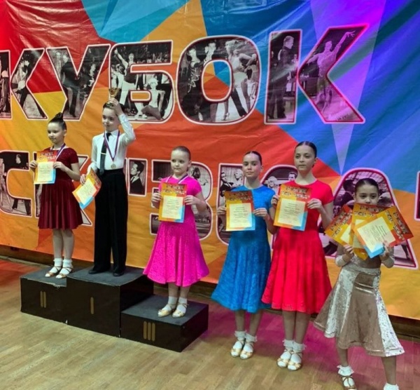 Начинающие танцоры из Озёр стали лучшими на всероссийских соревнованиях