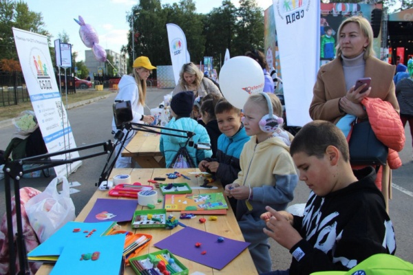 В Егорьевске провели фестиваль "Пластилиновая ворона"