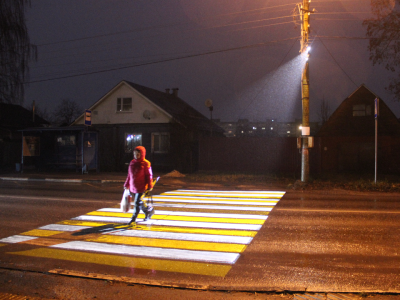 В Егорьевске устанавливают проекционную подсветку пешеходных переходов 