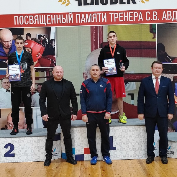 Боксёры из Луховиц стали призёрами соревнований
