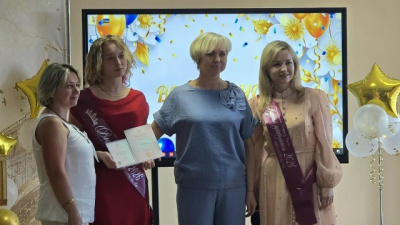 В Озёрах девятиклассникам вручили аттестаты