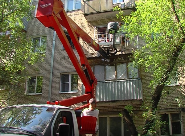 Аварийные балконы требуют особой заботы