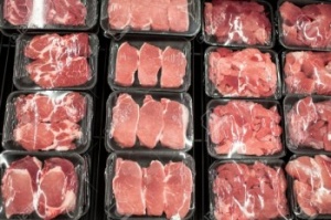 Компанию, реализующую мясо в коломенской "Пятерочке", наказали за "просрочку"