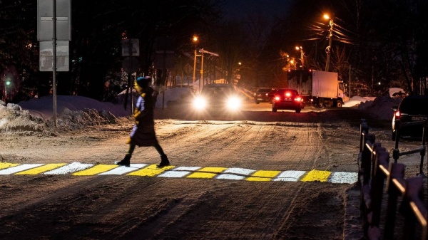 Более 700 пешеходных переходов оборудовали дополнительной подсветкой в Подмосковье