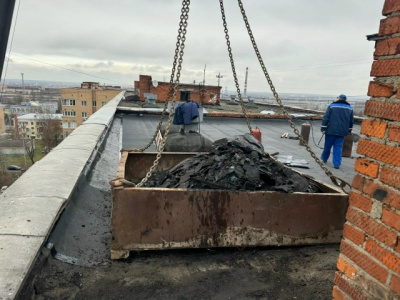 Ремонт крыши дома №4 на улице Дзержинского