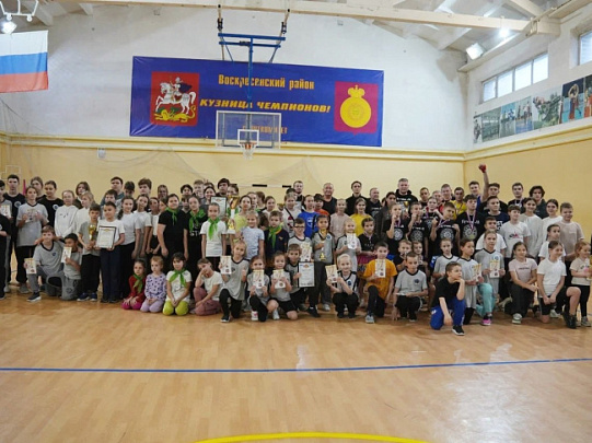 Межприходские соревнования среди воскресных школ прошли в спортивном комплексе "Химик"