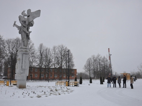 Как Ратчино обрело современную площадь