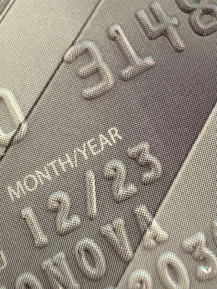 Банки блокируют клиентов при переводе большой суммы денег