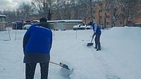 Волонтёры боролись с последствиями снегопада