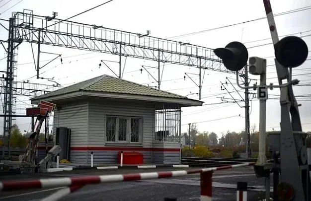Движение автотранспорта через железнодорожный переезд 103 км временно закроют