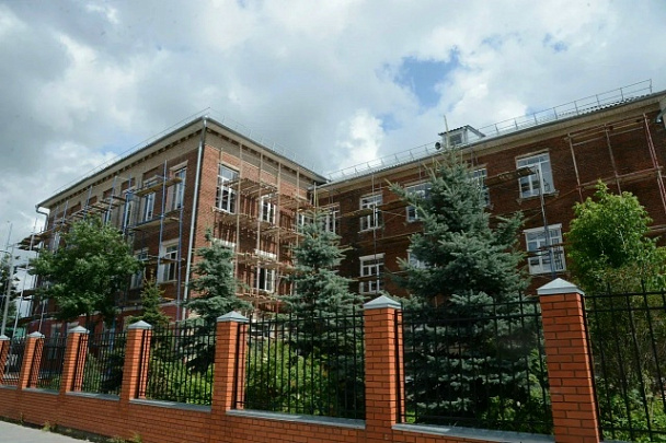 Ремонт школы № 14 на улице Зайцева продолжается
