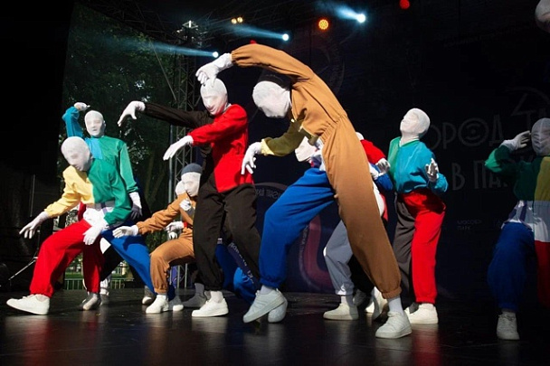 Коломенская хореографическая команда победила в областном фестивале &quot;Город танцует в парках&quot;