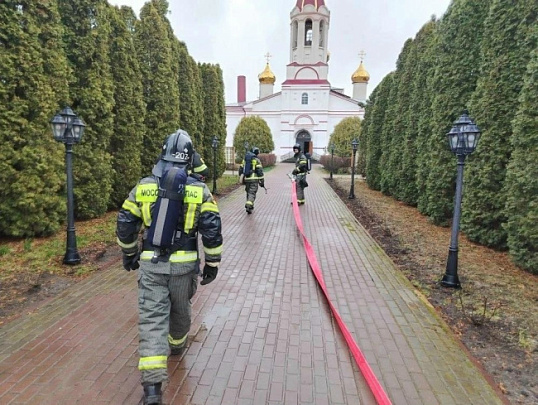 Знаменский храм стал площадкой для масштабных пожарных учений в Серебряных Прудах
