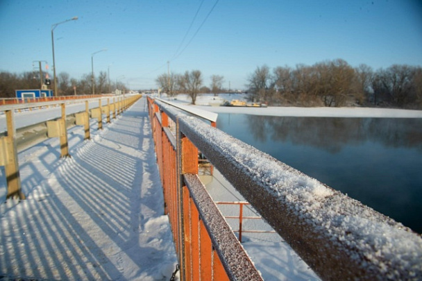 На Митяевском мосту временно будет ограничено движение транспорта