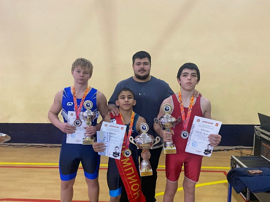 Коломенцы приняли участие в фестивале по спортивной борьбе