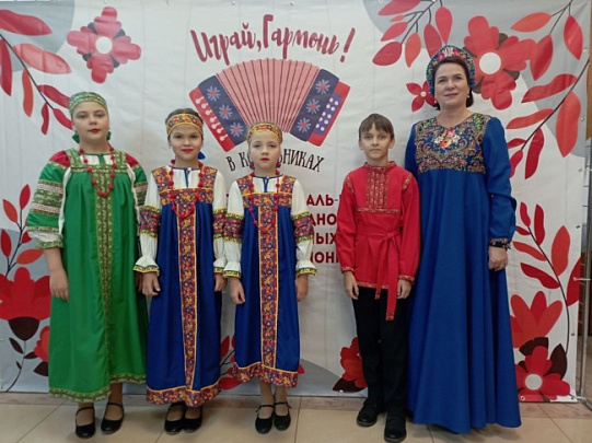 Воскресенские вокалисты и пианисты зарабатывают награды